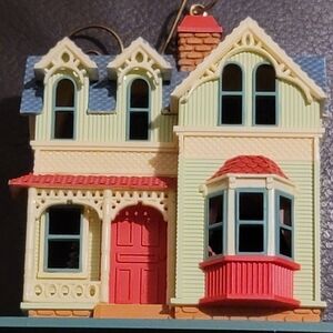 Old-Fashioned Doll House Christmas Ornament Victorian fresco import corp Victori